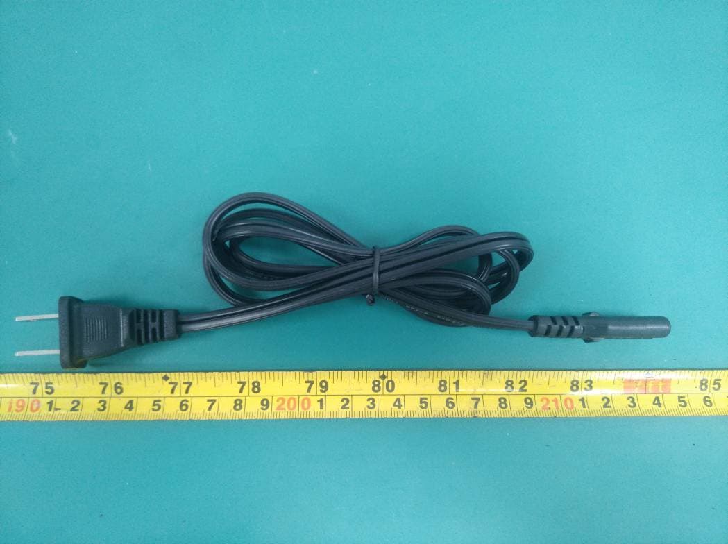 Portable power station - FCC ID 2AZV4-SAVIOR300 - Shenzhen wanmai technology innovation Co., LTD (3)