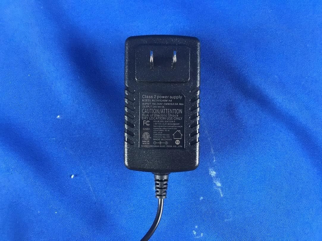 Robotic Vacuum Cleaner with 802.11b/g/n - FCC ID 2AZWK021S - Shenzhen Segoo Robot Co., Ltd.