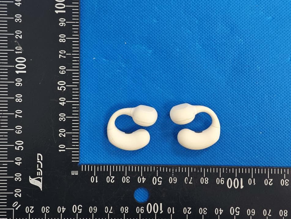 ACECLIP Pro Wireless Earbuds - FCC ID 2AZXT-FA006 - ShenZhen Houshuxia Technology Co., LTD (2)