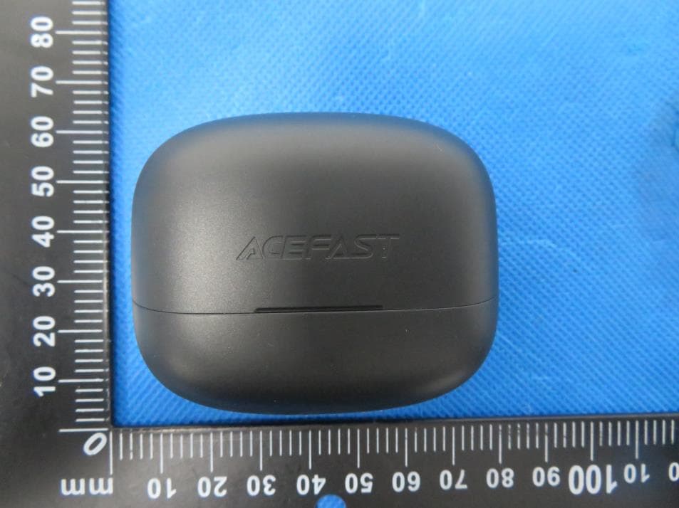 Active Noise Cancelling true wireless earbuds - FCC ID 2AZXT-W1 - ShenZhen Houshuxia Technology Co., LTD (5)