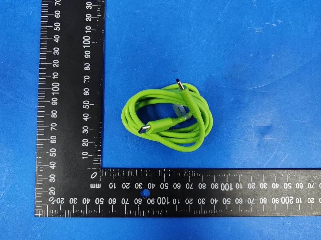 Smartphone - FCC ID 2AZYA-A17 - Senwa Global International, S.A. de C.V. (2)