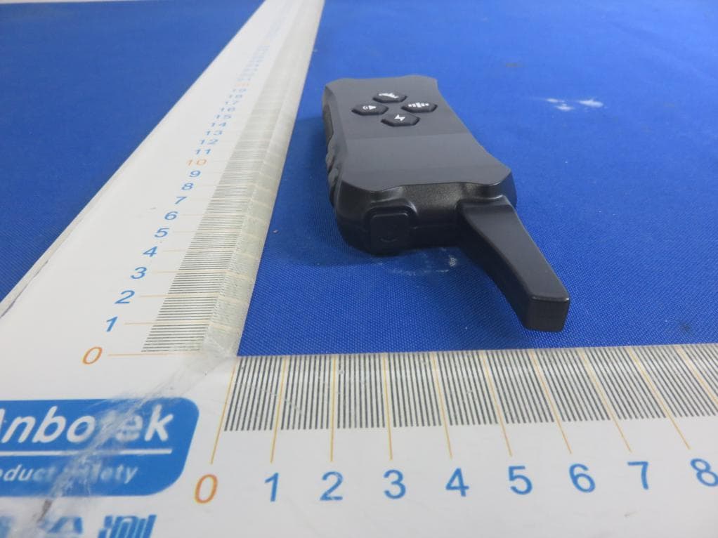 Dog Training Collar - FCC ID 2AZYZYK-990 - Shenzhen xunda Technology Co., Ltd (3)