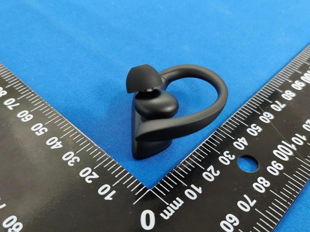 Sports True Wireless Earphone - FCC ID 2BA2N-SIVGA-SPT1 - Dongguan SIVGA Electronic Technology Co., Ltd.