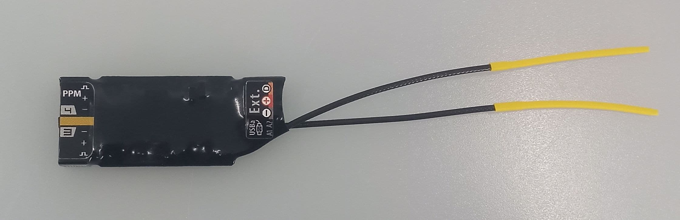 Radio Control Transceiver - FCC ID 2BA2X-R5LNA - Solid Tech LLC (4)