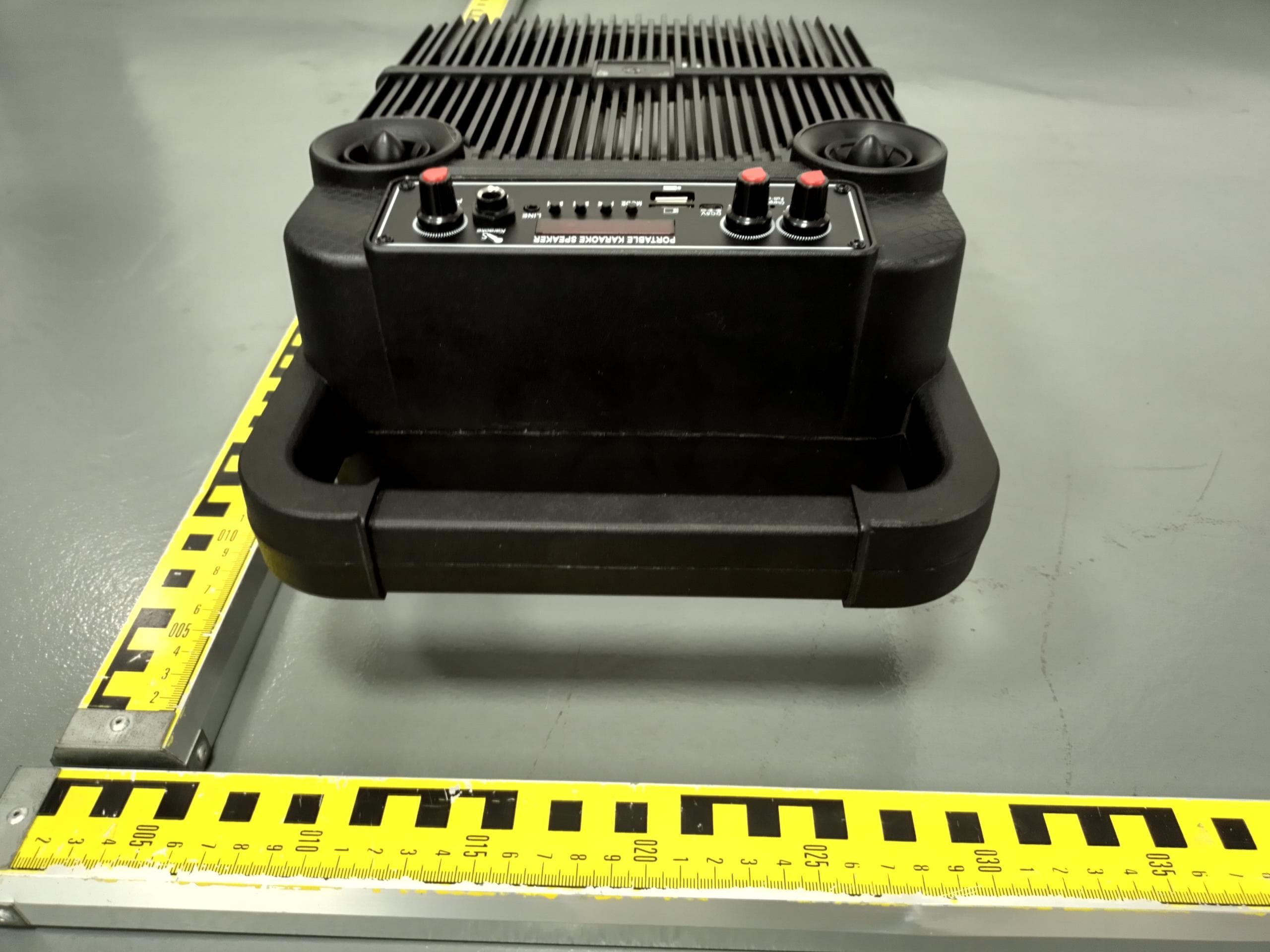 Portable Speaker - FCC ID 2BA38-Q1ADF - Dongguan Kangjinda Electronic Technology Co., Ltd (4)