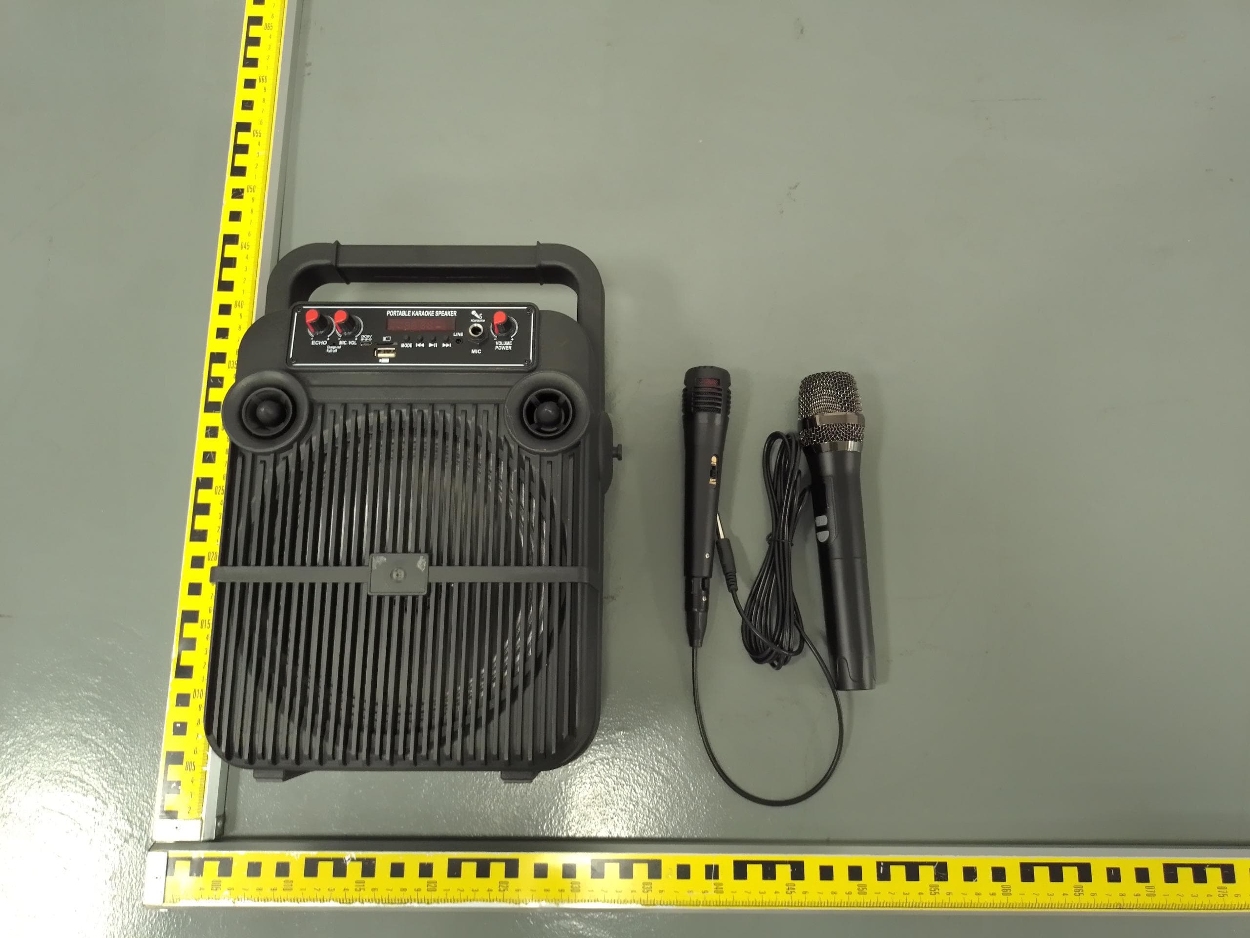 Portable Speaker - FCC ID 2BA38-Q1ADF - Dongguan Kangjinda Electronic Technology Co., Ltd (3)