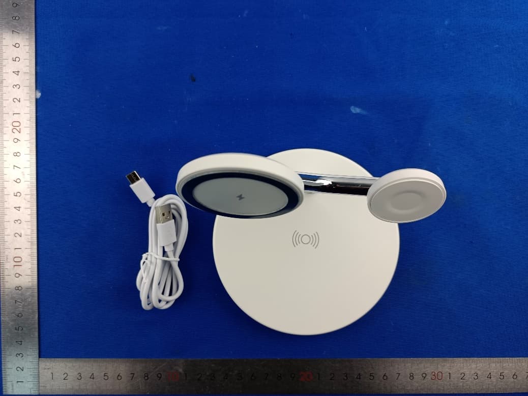 3 IN 1 QUICK MAGNETIC WIRELESS CHARGER - FCC ID 2BA3R-EWL-22111-B - JSE VIETNAM ELECTRONIC TECHNOLOGY COMPANY LIMITED (2)