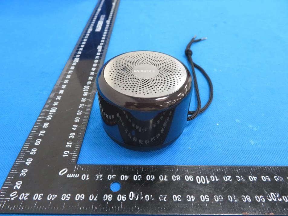 wireless speaker - FCC ID 2BA4R-BR28 - Shenzhen Xinou Electronic Commerce Co.,Ltd (5)