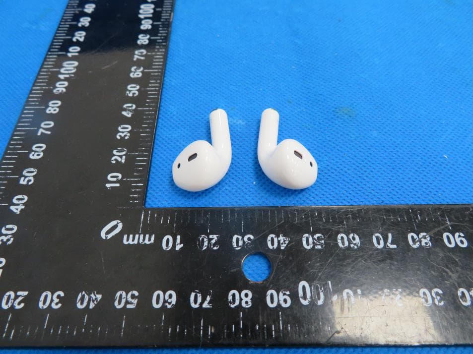 Wireless earphone - FCC ID 2BA4R-BW34 - Shenzhen Xinou Electronic Commerce Co.,Ltd (3)