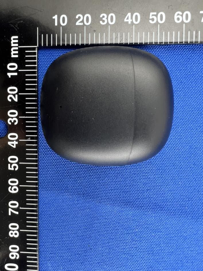 Wireless Earbuds with Bluetooth - FCC ID 2BA4V-HIFUTUREHECLB - SHENZHEN FUTURE ACCESS TECHNOLOGY CO., LIMITED (4)