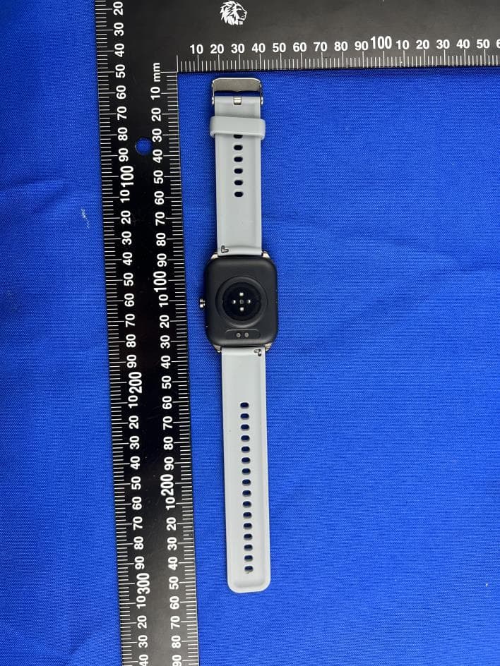 Smart Watch with Bluetooth - FCC ID 2BA4V-HIFUTUREHSUPR - SHENZHEN FUTURE ACCESS TECHNOLOGY CO., LIMITED (2)