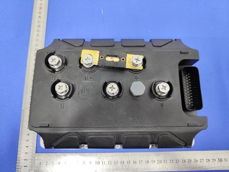 Permanent magnet synchronous controller - FCC ID 2BA5K-HKYCPMSC48MOS - JIANGSU HUAKONG INTELLIGENT TECHNOLOGY CO., LTD. (3)