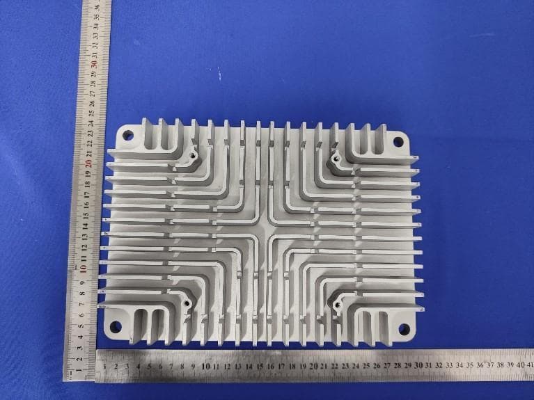 Permanent magnet synchronous controller - FCC ID 2BA5K-HKYCPMSC48MOS - JIANGSU HUAKONG INTELLIGENT TECHNOLOGY CO., LTD. (2)