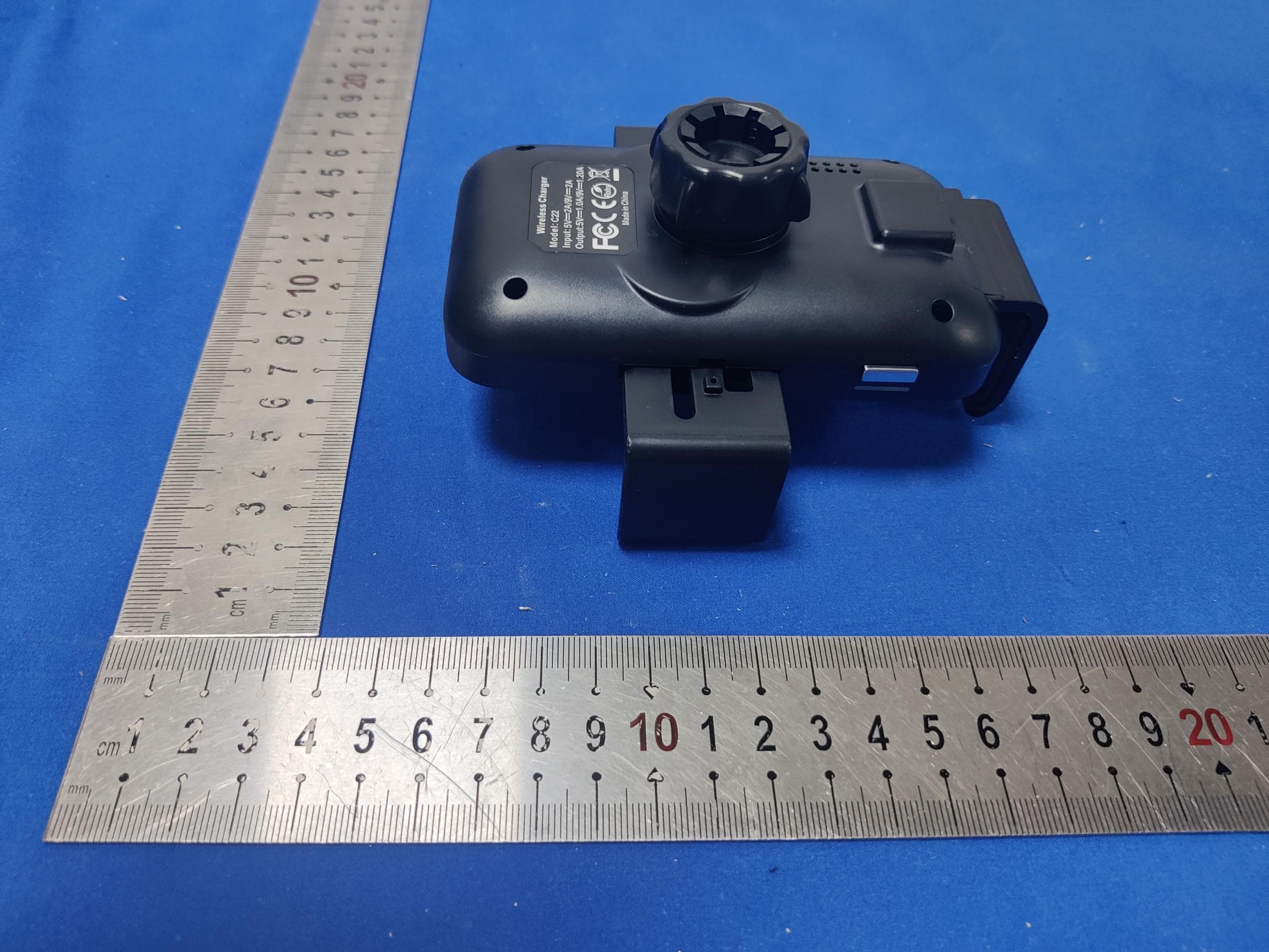 Wireless Charging Mount - FCC ID 2BA63-TFHL97 - Dzine Products, LLC DBA Tackform, LLC (4)
