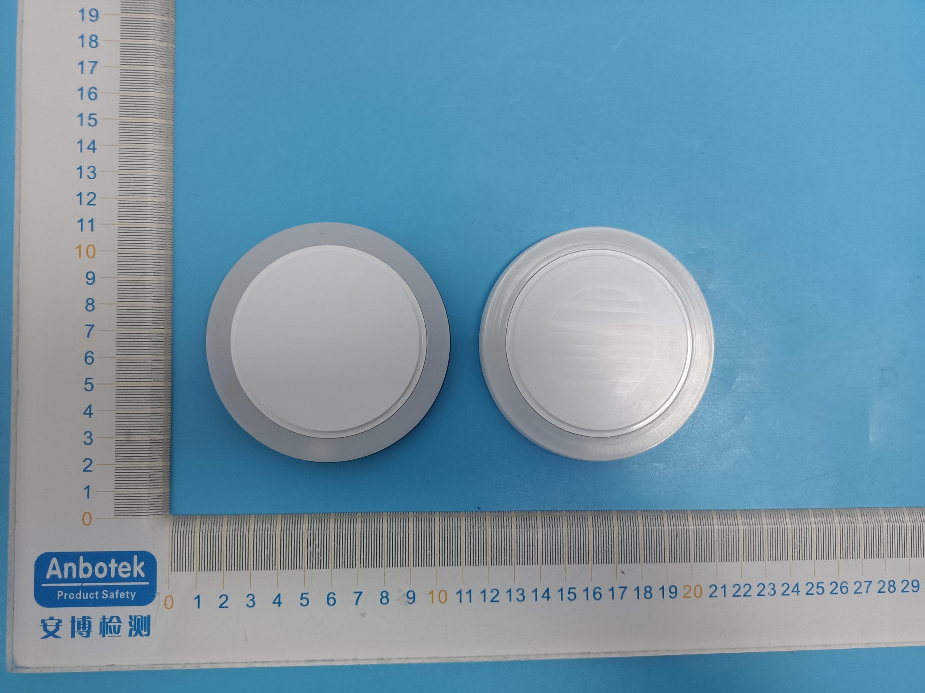 Smart Table Lamp (wireless type) - FCC ID 2BA6K-VP-ONE - Shenzhen Sunper Opto Co.,Ltd (2)