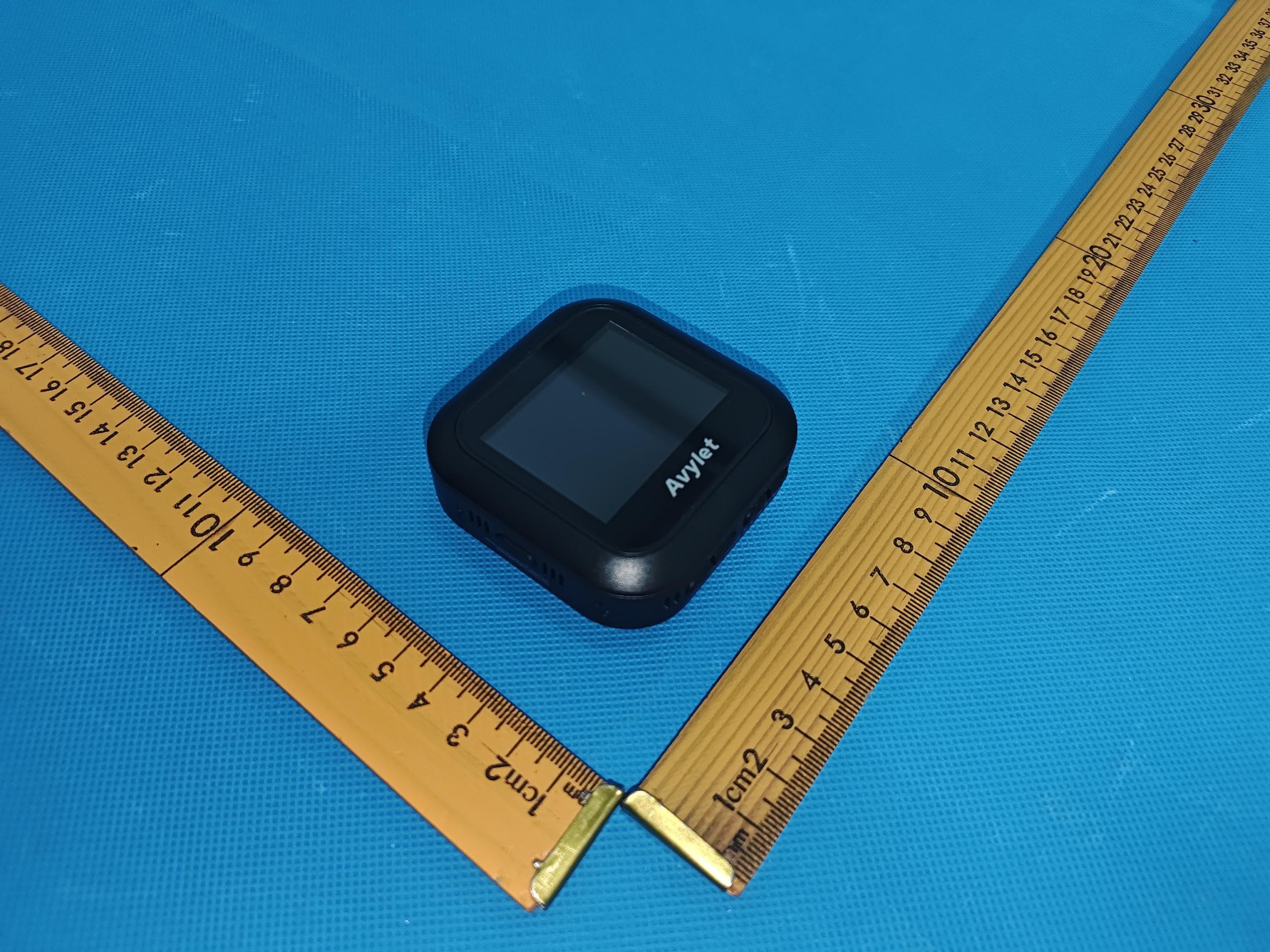 Dash cam - FCC ID 2BA6R-A1 - HongKong Whisper Innovations E-Commerce Co., Limited (3)