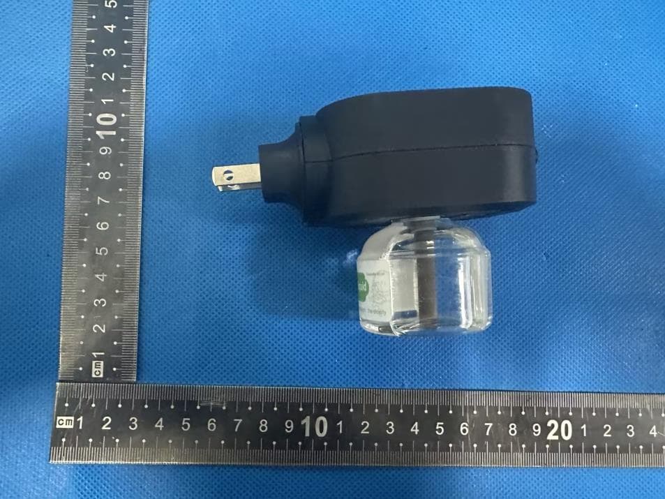 Mosquito repellent - FCC ID 2BA7E-Q5 - Shenzhen Nan Piao Chen Industrial Co., Ltd. (5)