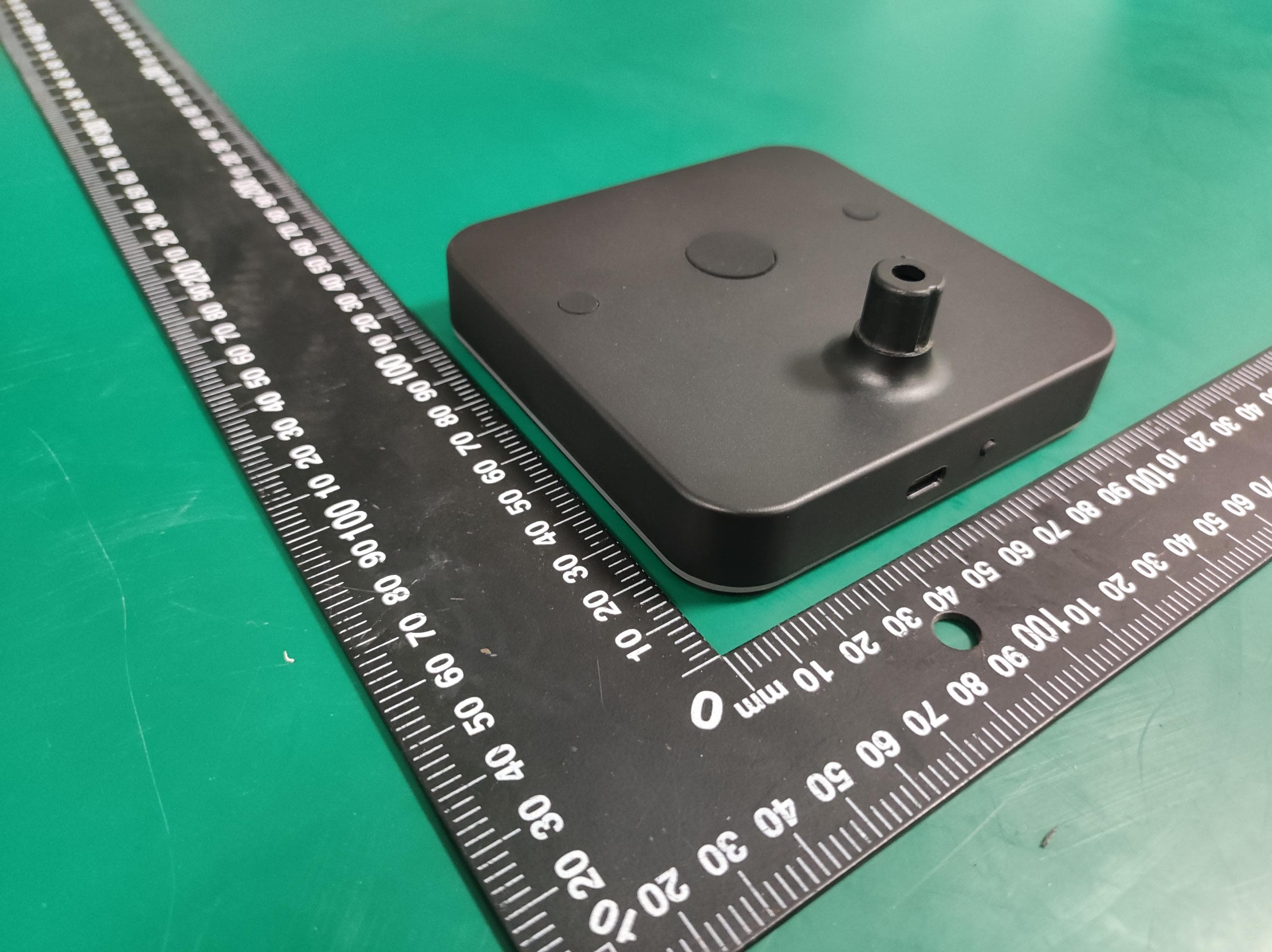 Wireless charger - FCC ID 2BA7N-B07W - Shen Zhen Shi Ju Jing Ke Ji You Xian Gong Si (2)