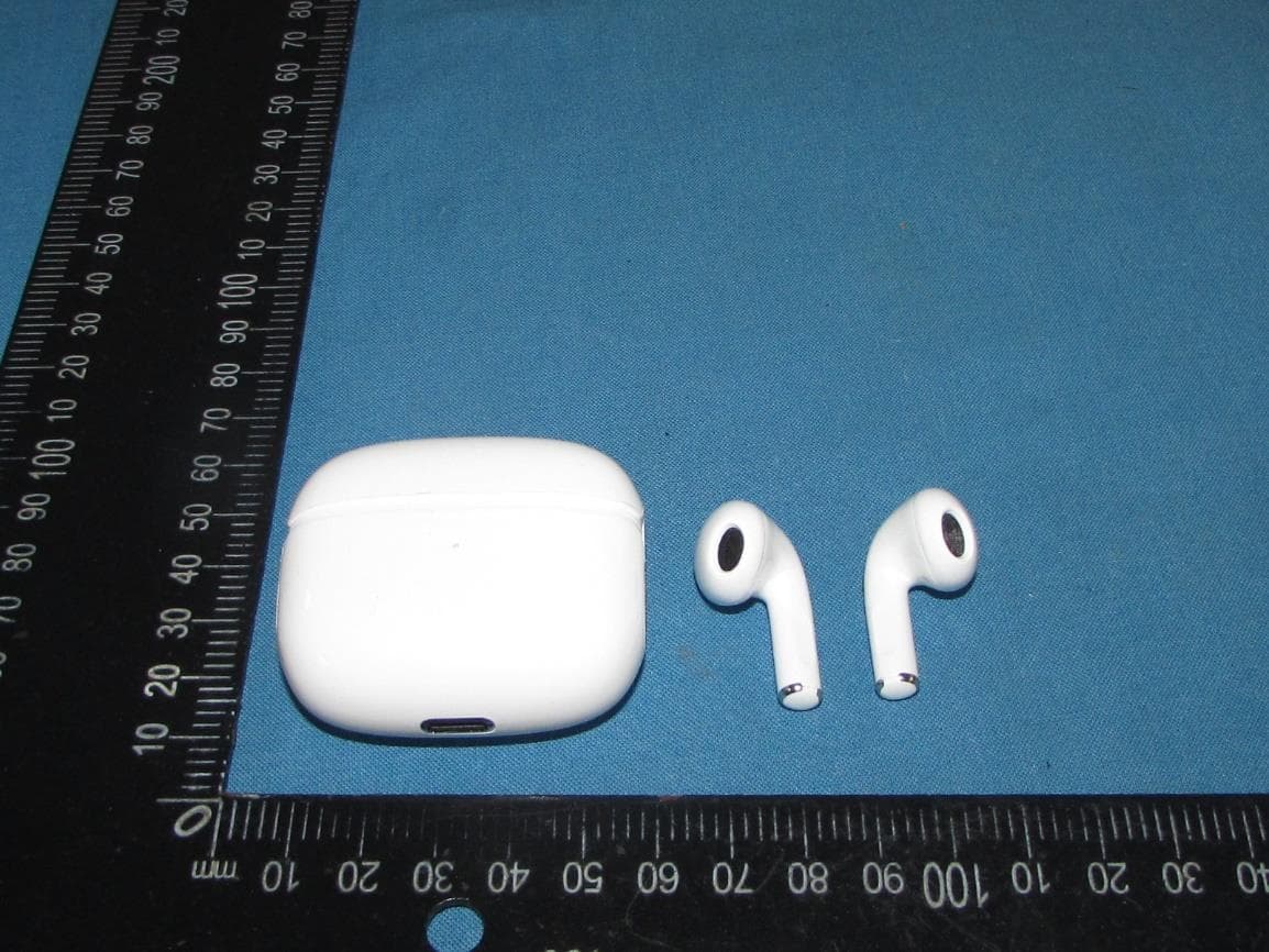 TWS bluetooth headset - FCC ID 2BA87-T11 - Shenzhen Yitao Technology Co., Ltd. (4)
