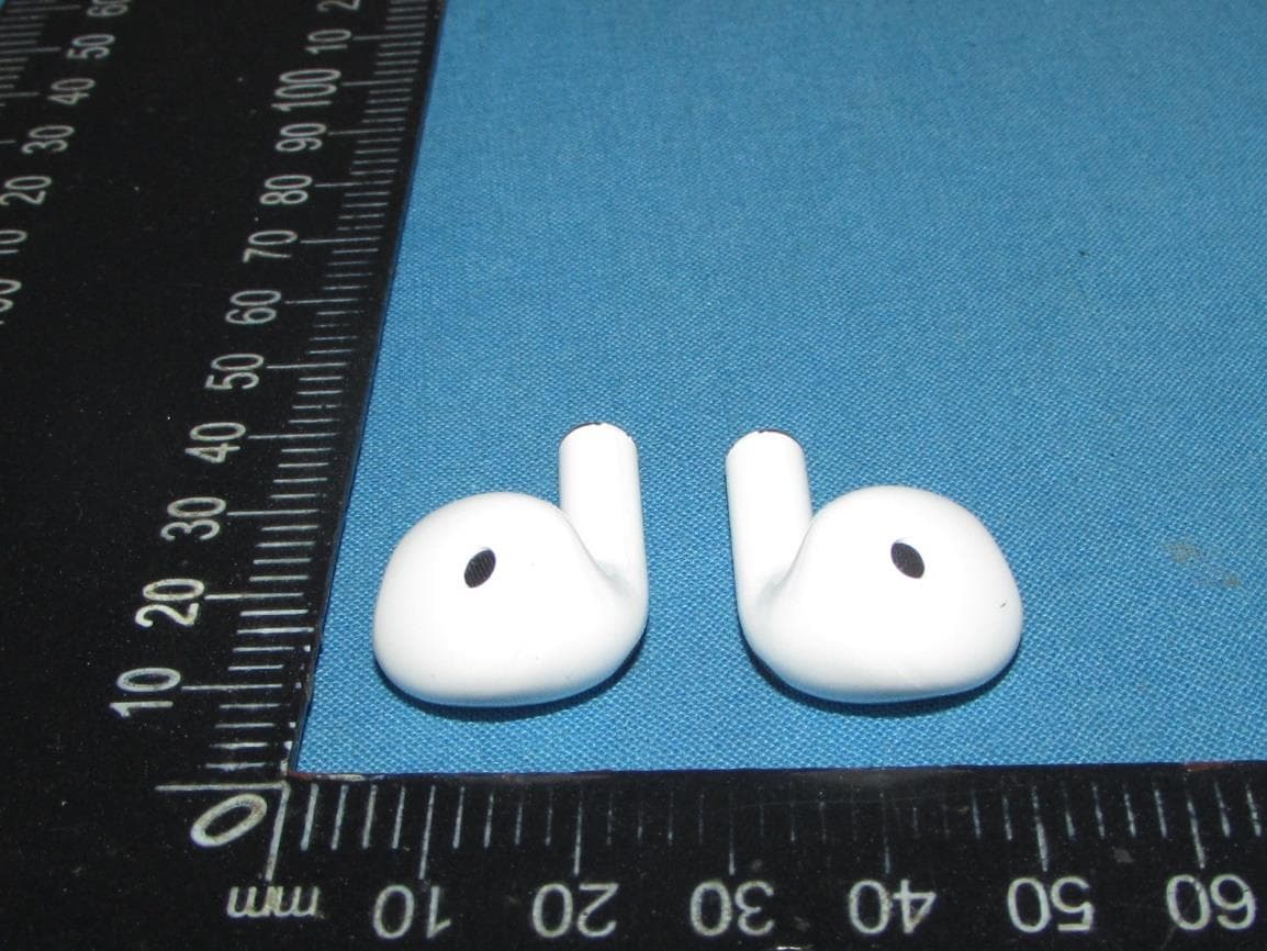 TWS bluetooth headset - FCC ID 2BA87-T11 - Shenzhen Yitao Technology Co., Ltd. (5)