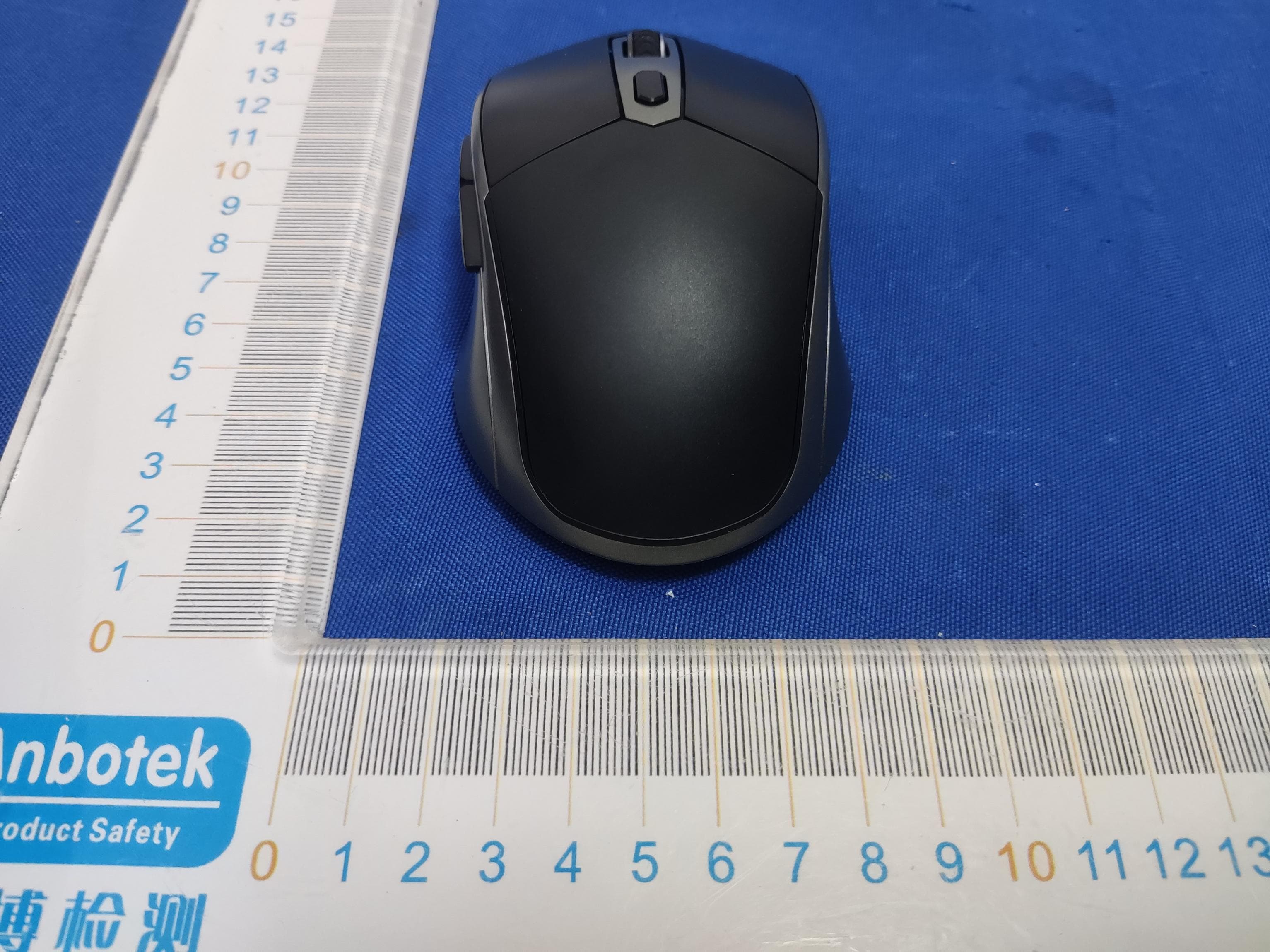 2.4G wireless mouse - FCC ID 2BA9I-KM202 - Dongguanshi Shunjinrun Dianzikeji Youxiangongsi (2)