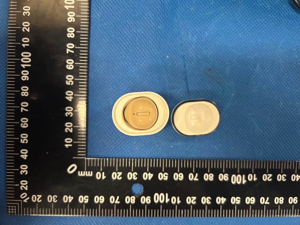 Smart MINI Wireless Headset - FCC ID 2BA9R-MINIX20 - Shenzhenshi Hongtu kuajing keji youxian gongsi (4)