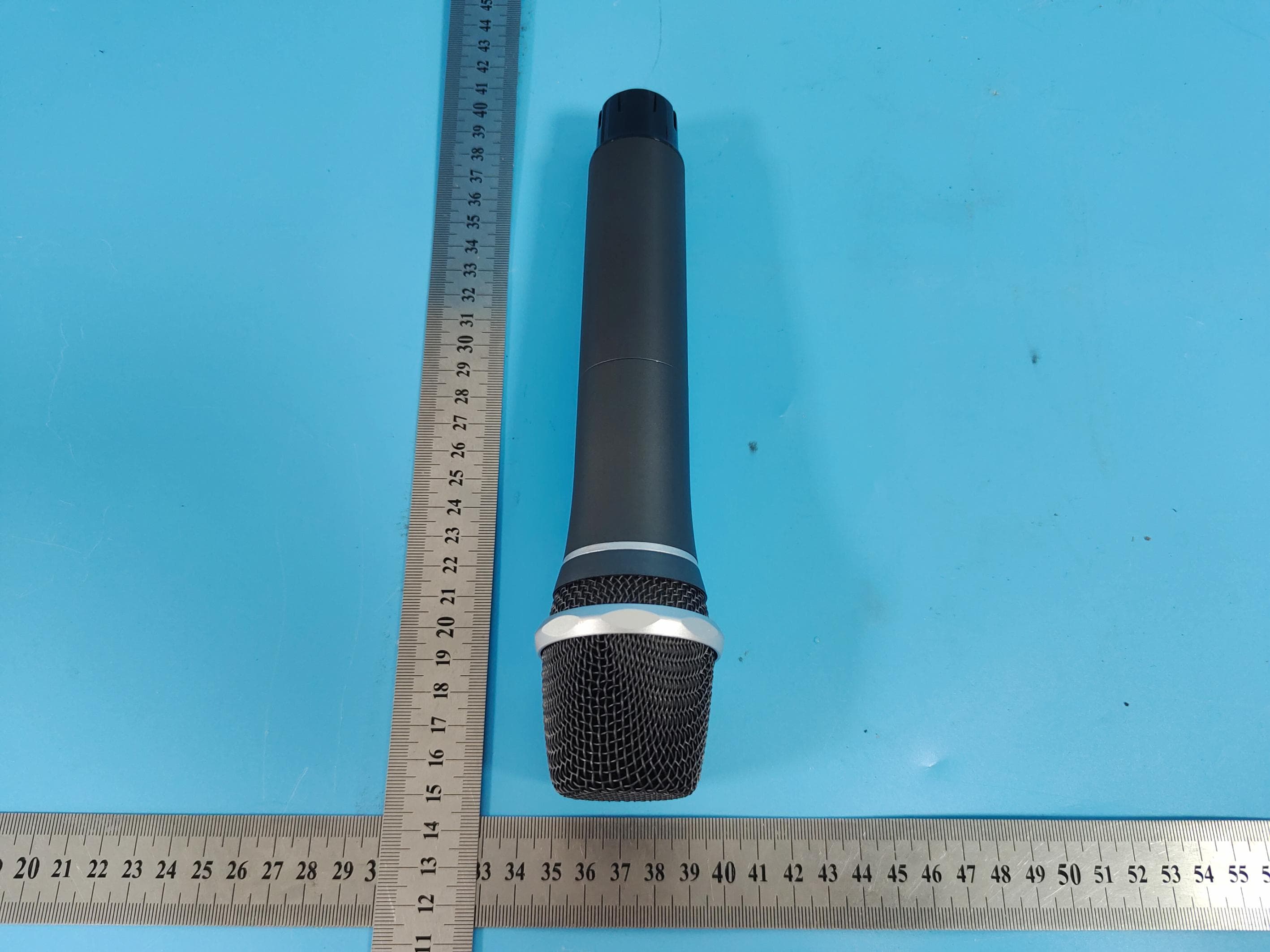 Wireless microphone V1 - FCC ID 2BAA5-MNWMIC - AcoustMax International Corporation