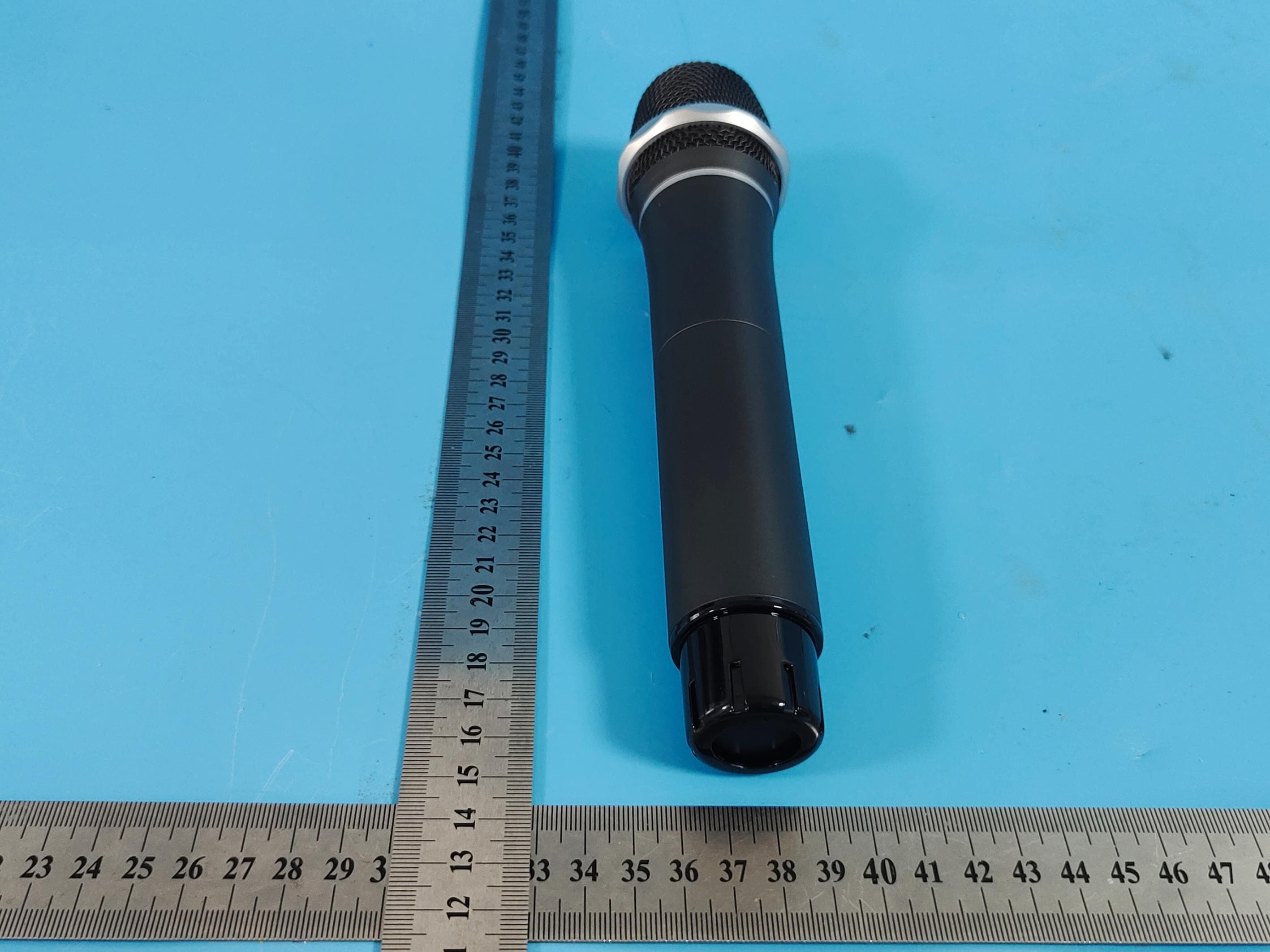 Wireless microphone V1 - FCC ID 2BAA5-MNWMIC - AcoustMax International Corporation (4)