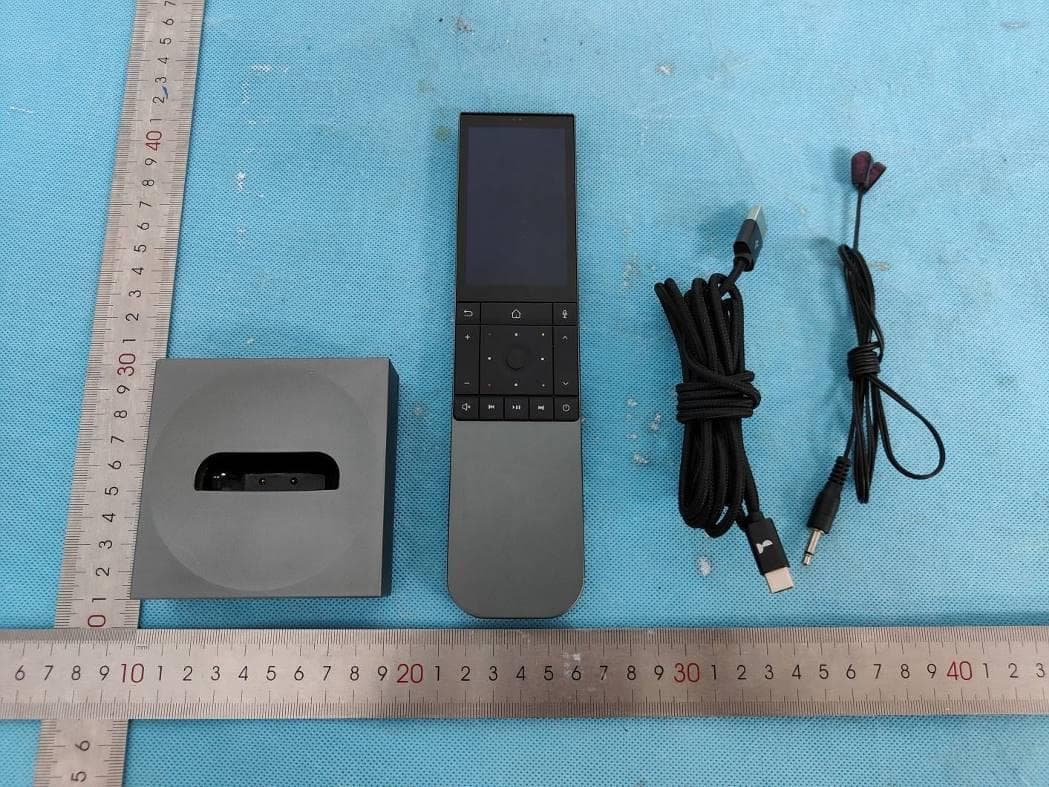 Remote Two - FCC ID 2BAA9-UCR2 - Unfolded Circle ApS