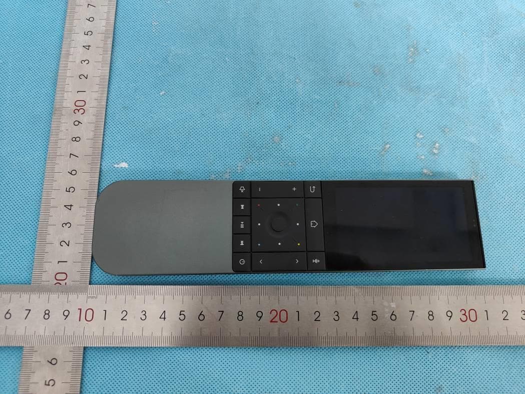 Remote Two - FCC ID 2BAA9-UCR2 - Unfolded Circle ApS (3)