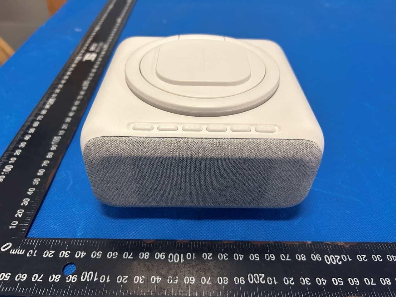 Stereo Mini Speaker with Digital Clock - FCC ID 2BAB2-BSW002 - Shenzhen Bluebell Times Electronic & Technology Co., Ltd (2)