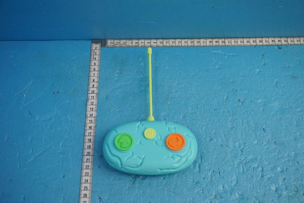 DINO REMOTE CAR - FCC ID 2BABR-MSDC2 - Toyvation LLC (4)
