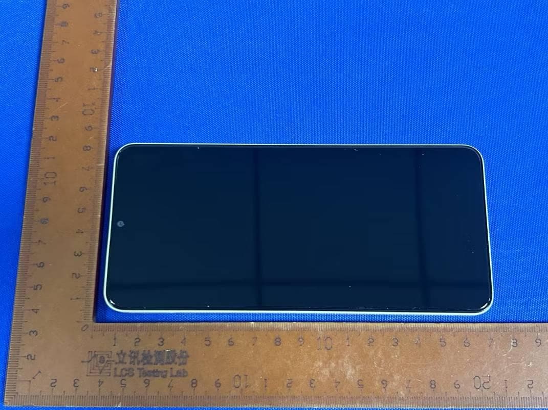 SMARTPHONE - FCC ID 2BACG-SP-7250 - Siragon Corporate (2)