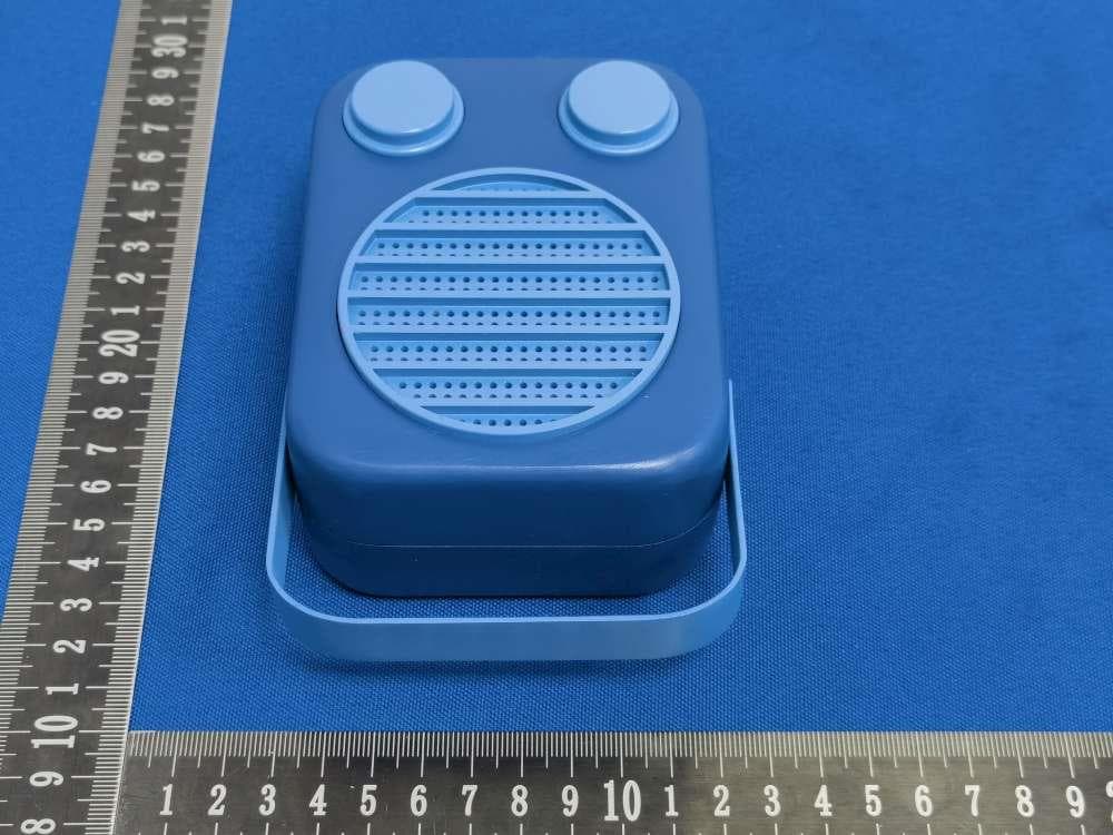Wireless Bluetooth Speaker - FCC ID 2BACV-WMC5 - Dongguan Unity Win Electronic Tech Co., Limited (4)