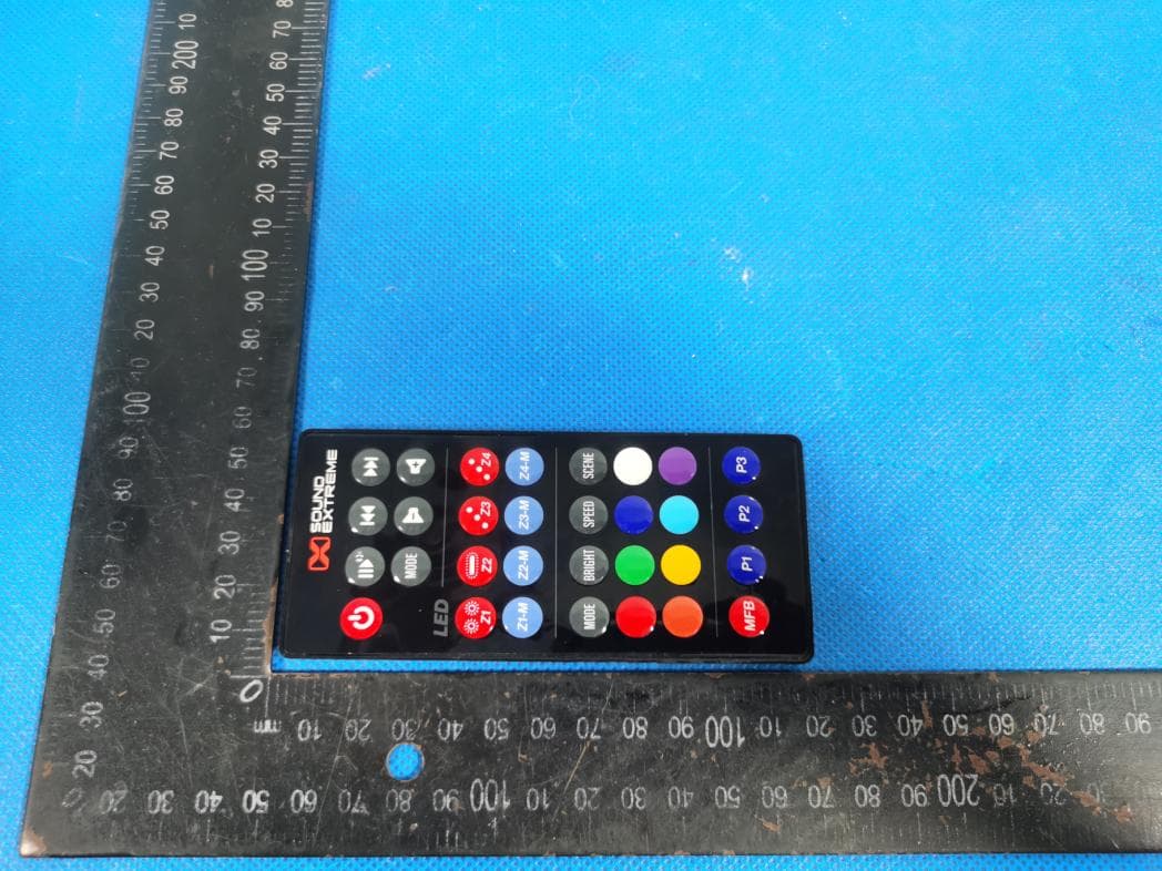SoundExtreme Elite Remote Control - FCC ID 2BADE-AACTW8RMT - Sound Extreme Inc.