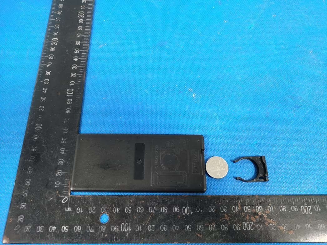 SoundExtreme Elite Remote Control - FCC ID 2BADE-AACTW8RMT - Sound Extreme Inc. (2)