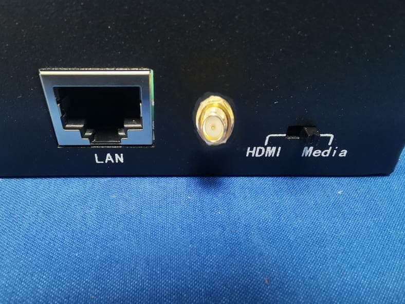 Video Playback Box - FCC ID 2BAFW-CP4H - Nanjing Zelei Electronic Technology Co., Ltd (2)