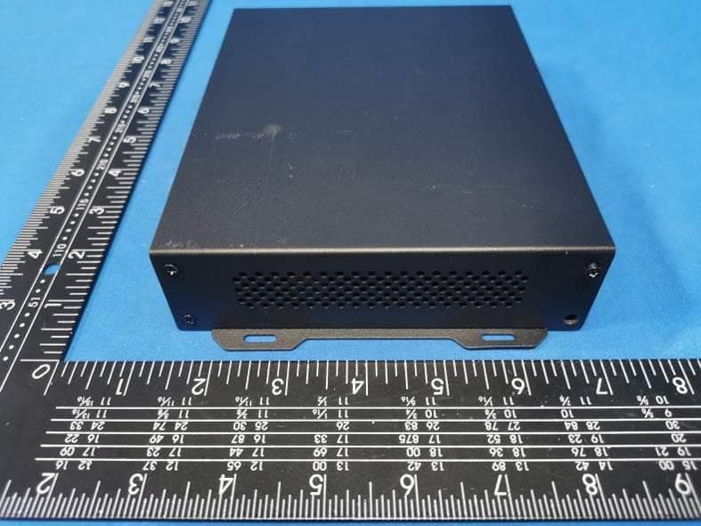 Video Playback Box - FCC ID 2BAFW-CP4H - Nanjing Zelei Electronic Technology Co., Ltd (3)