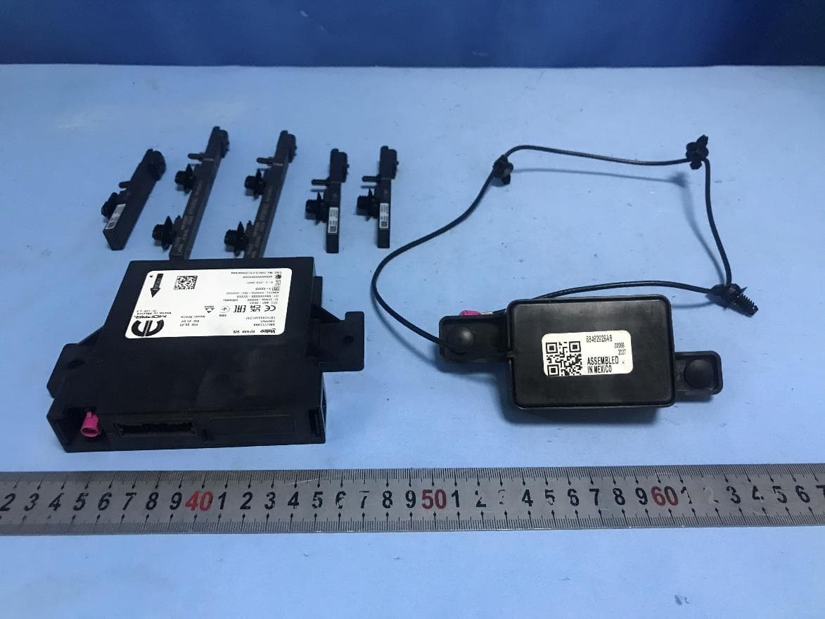 Radio Frequency Hub Module (RFHM) - FCC ID 2BAHD-RFH1 - Valeo North America Inc. (3)