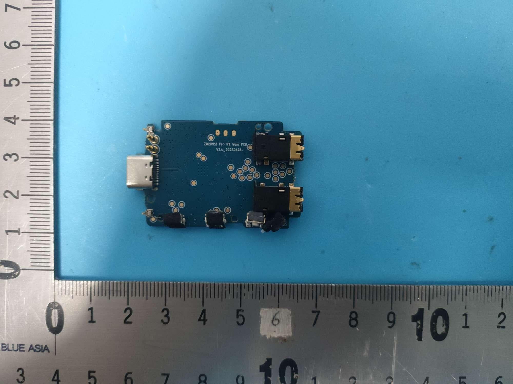 Wireless Microphone - FCC ID 2BAHR-AWM20RX - NINGBO AUDITORYWORKS CO., LTD. (4)