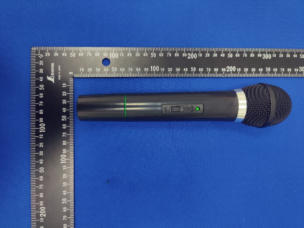 Professional Dual Wireless Microphones System - FCC ID 2BAI8-EAM-9002M - ENPING GREAT ELECTRONIC CO., LTD.
