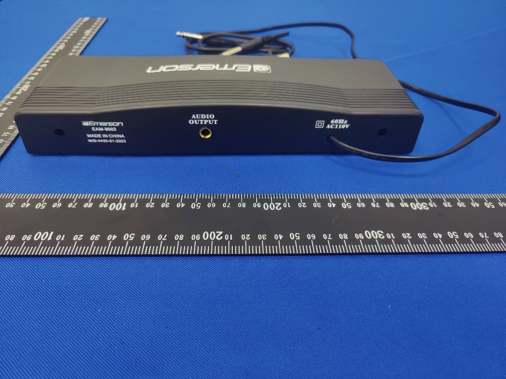 Professional Dual Wireless Receiver - FCC ID 2BAI8-EAM-9002R - ENPING GREAT ELECTRONIC CO., LTD. (2)