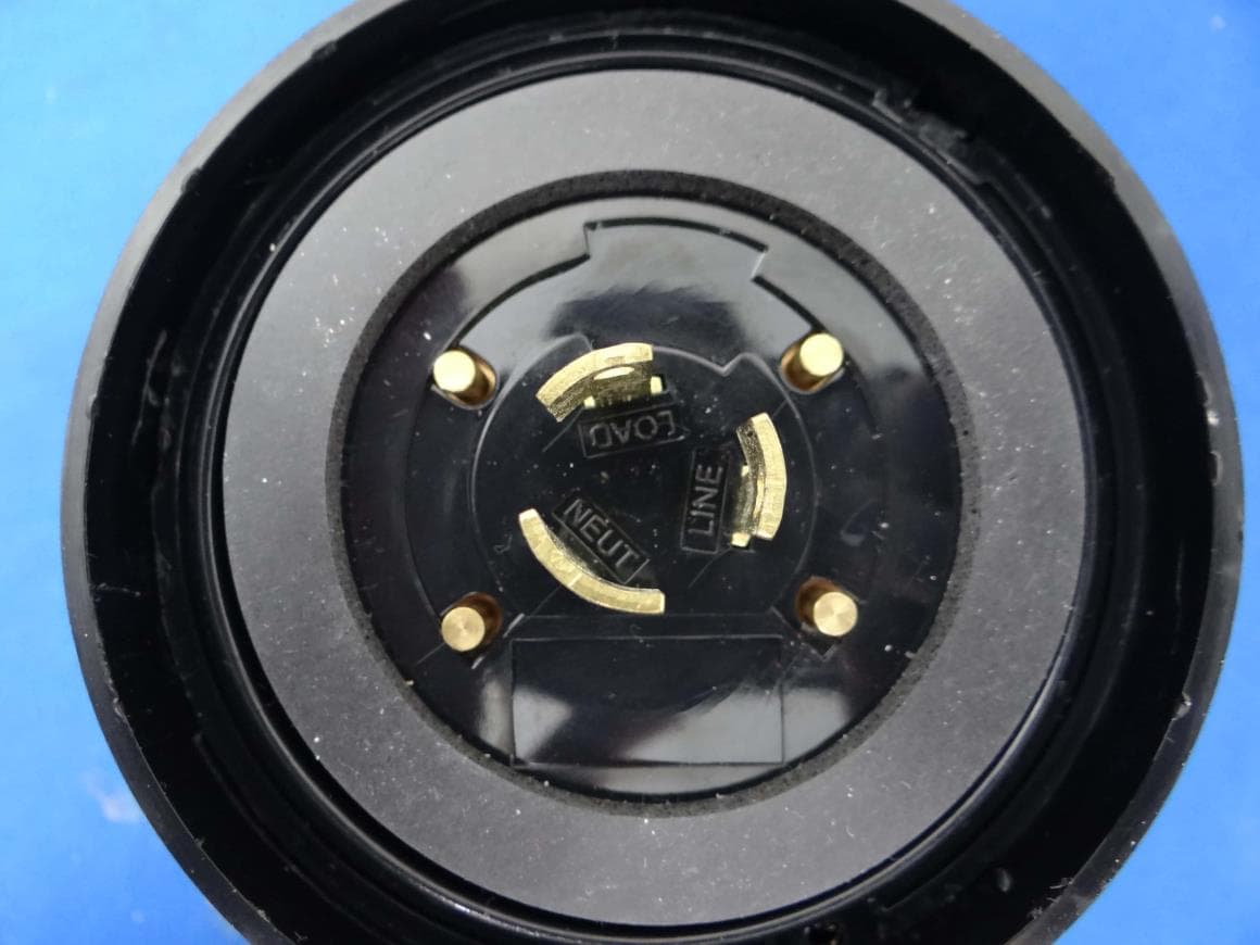 Smart Node Control - FCC ID 2BAJFSN-NB10 - LEOTEK Electronics Corp. (2)