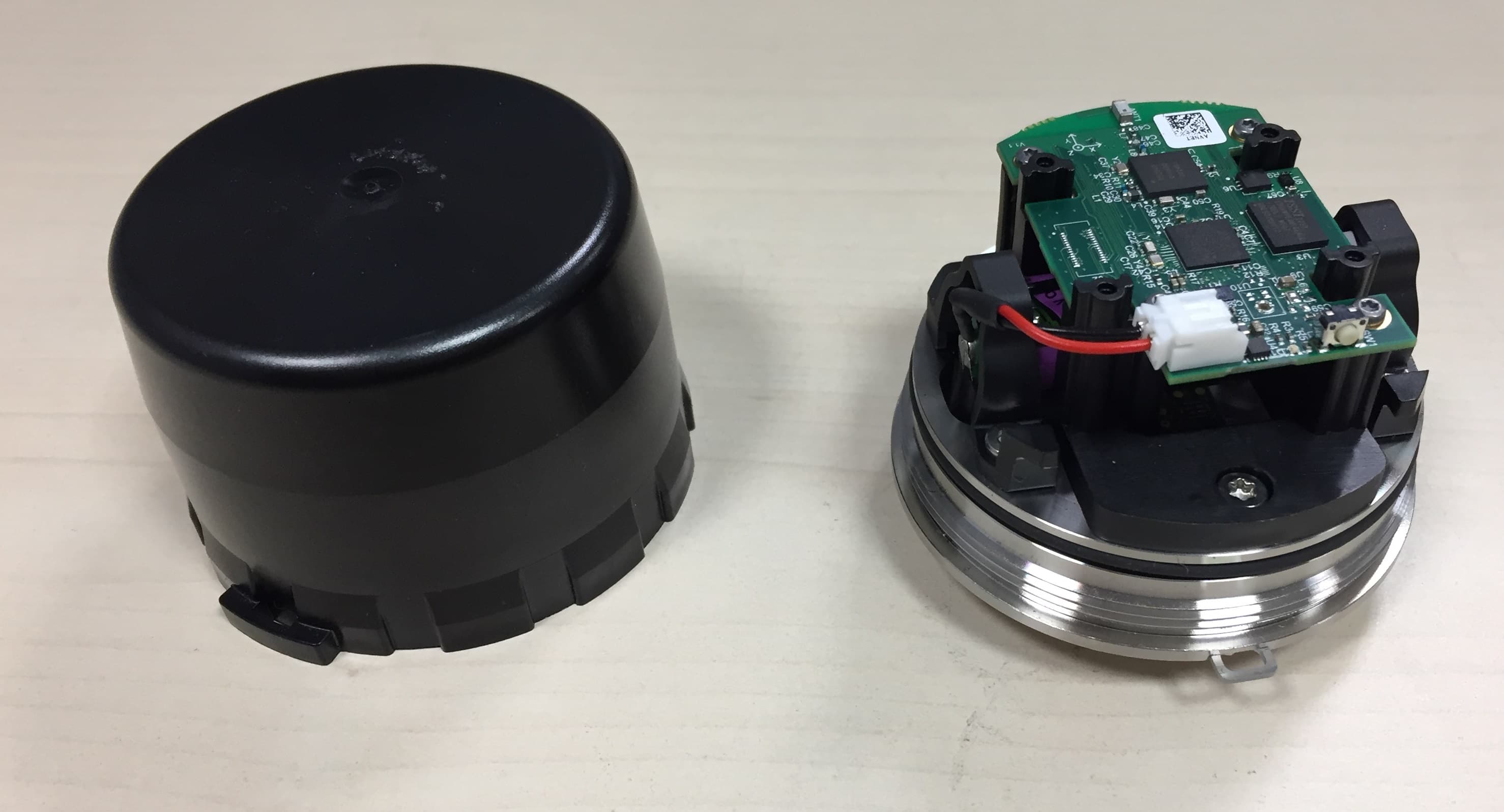 Compact sensor for monitoring the condition of machines - FCC ID 2BAKG-US67-V1T-BLE - Weidmuller Interface GmbH & Co. KG