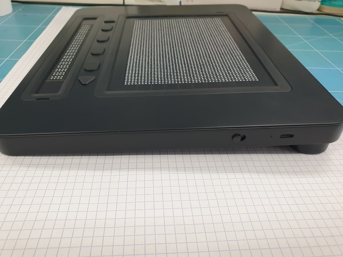 Refreshable tactile graphic display - FCC ID 2BAM7DPA320A - dot incorporation (5)