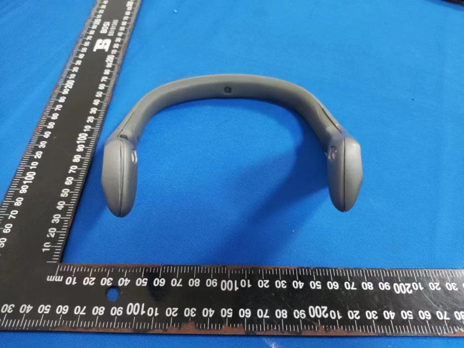General Wellness Device - Mental wellbeing neck wearable device which emits variable complex weak magnetic fields - VCMFs - FCC ID 2BAPE-EVOLV28 - Aether Mindtech Solutions Private Limited (3)