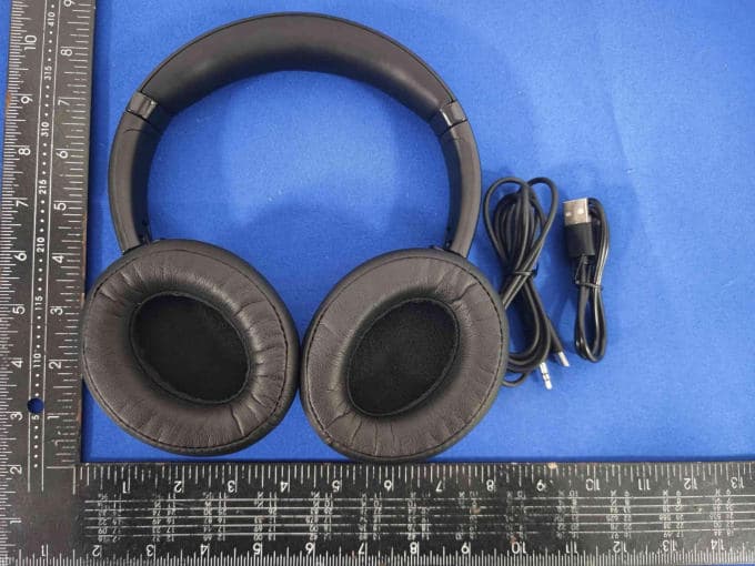 Bluetooth Headset - FCC ID 2BAQB-ZC-212 - Shenzhen Zhaochen Electronics Co.,Ltd