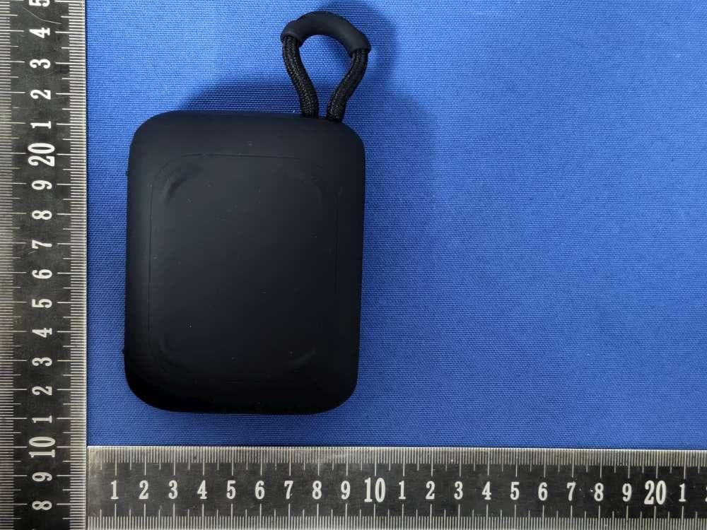Waterproof Bluetooth Speaker for Sports - FCC ID 2BAQE-GL06 - Dongguan Glanto Electronic Technology Co., LTD (2)