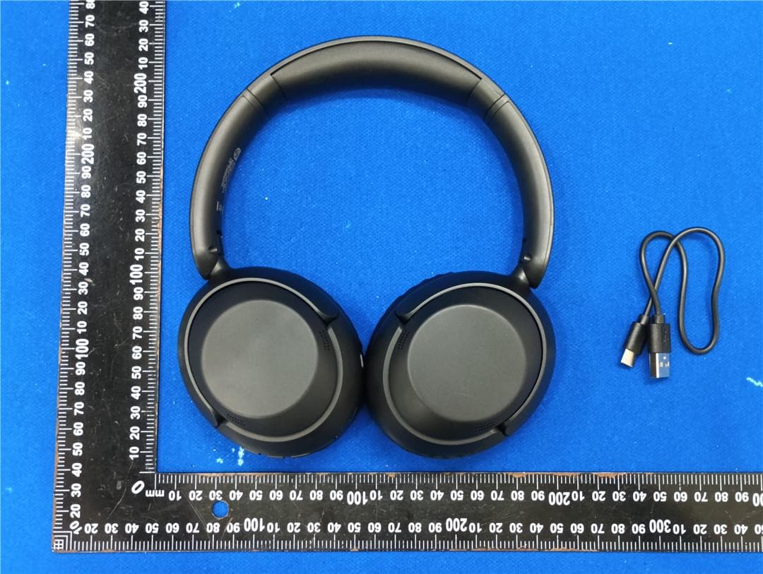 Headbands - FCC ID 2BAQF-TAH1120 - Shenzhen Qishun Innovation Technology Development Co., LTD