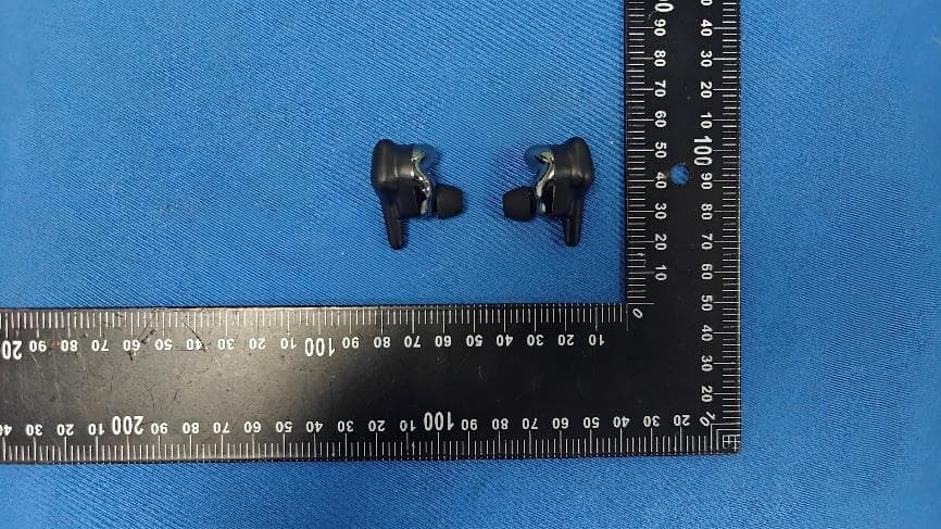 True Wireless Earbuds - FCC ID 2BAQY-SVANAR2R - HIFIMAN KUNSHAN TECHNOLOGY GROUP CO., LTD. (3)